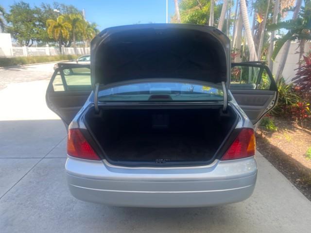 used 2001 Toyota Avalon car, priced at $8,900