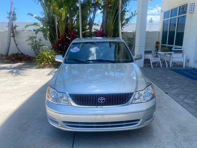 used 2001 Toyota Avalon car, priced at $8,900