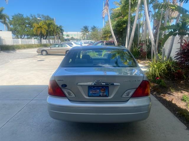 used 2001 Toyota Avalon car, priced at $8,900