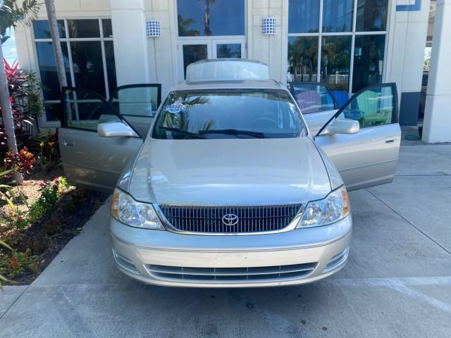 used 2001 Toyota Avalon car, priced at $8,900