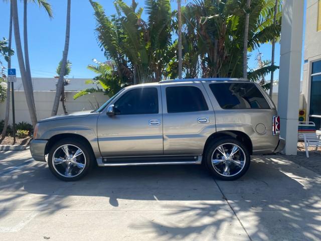 used 2002 Cadillac Escalade car, priced at $12,900