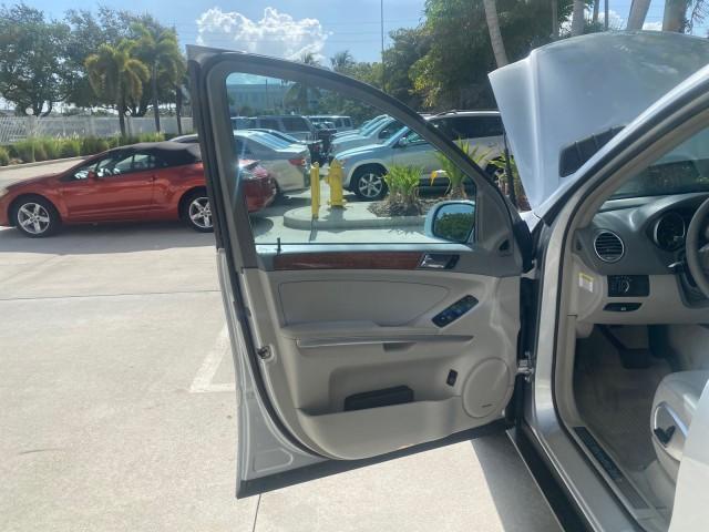 used 2008 Mercedes-Benz M-Class car, priced at $11,900