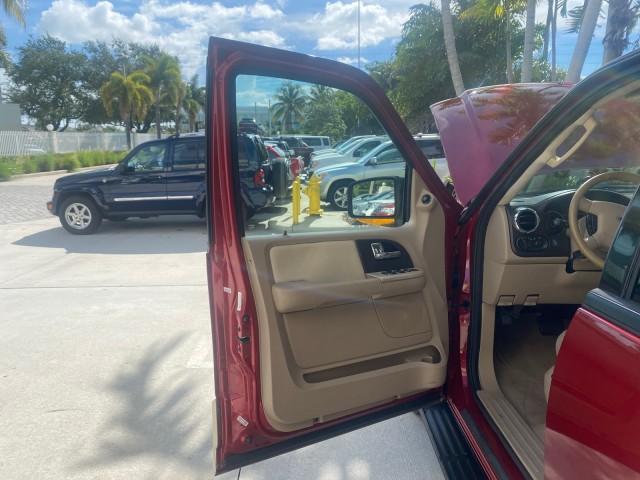used 2006 Ford Expedition car, priced at $8,900