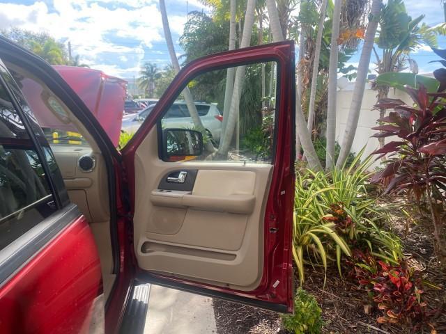 used 2006 Ford Expedition car, priced at $8,900