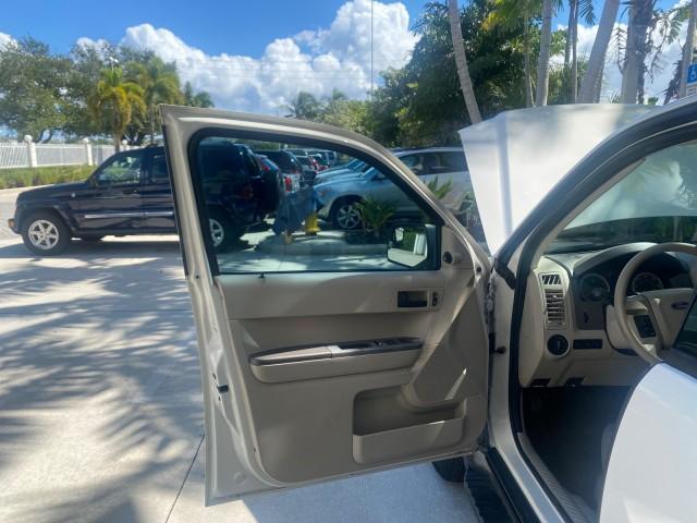 used 2011 Ford Escape car, priced at $11,500