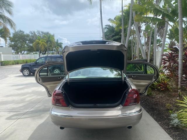 used 2002 Lincoln Continental car, priced at $9,500