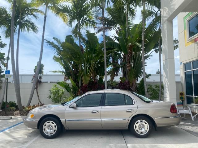 used 2002 Lincoln Continental car, priced at $9,500