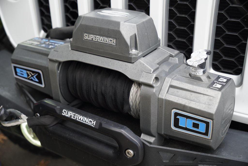 used 2022 Jeep Gladiator car, priced at $27,995