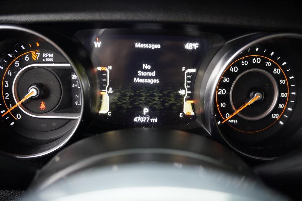 used 2022 Jeep Gladiator car, priced at $27,995