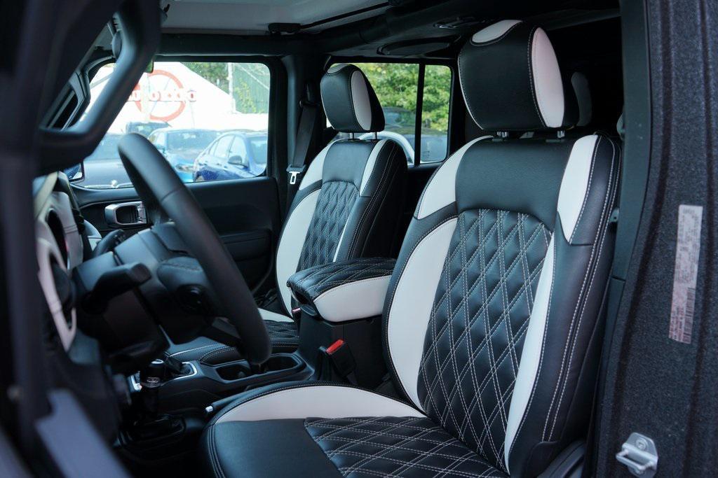 used 2023 Jeep Gladiator car, priced at $44,495