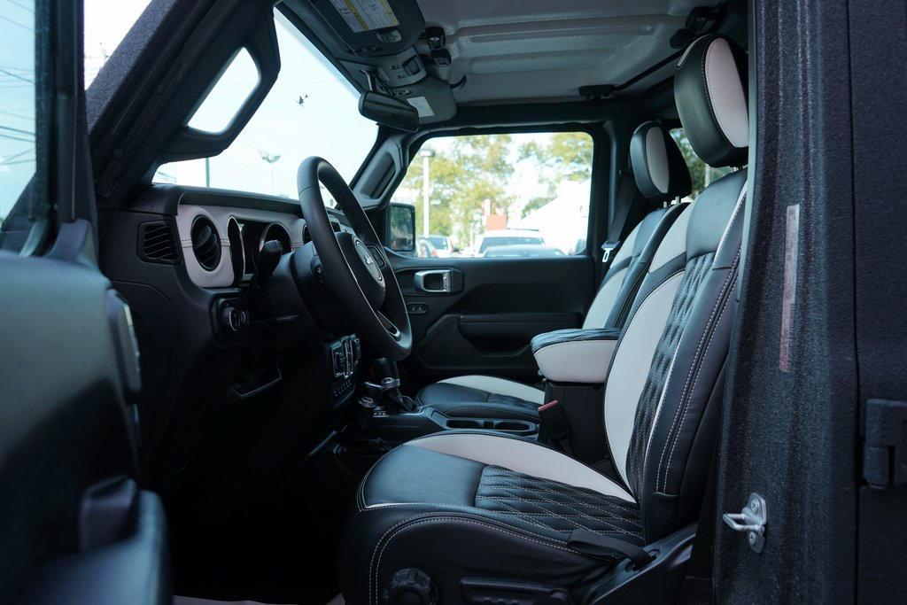 used 2023 Jeep Gladiator car, priced at $44,495