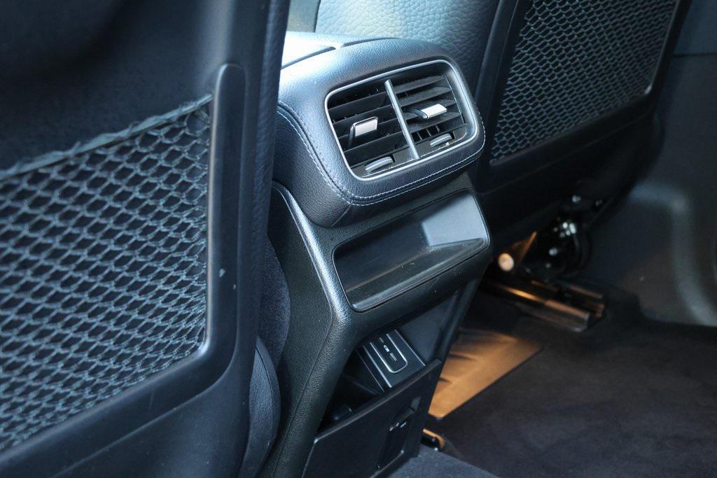 used 2020 Mercedes-Benz GLE 580 car, priced at $32,995