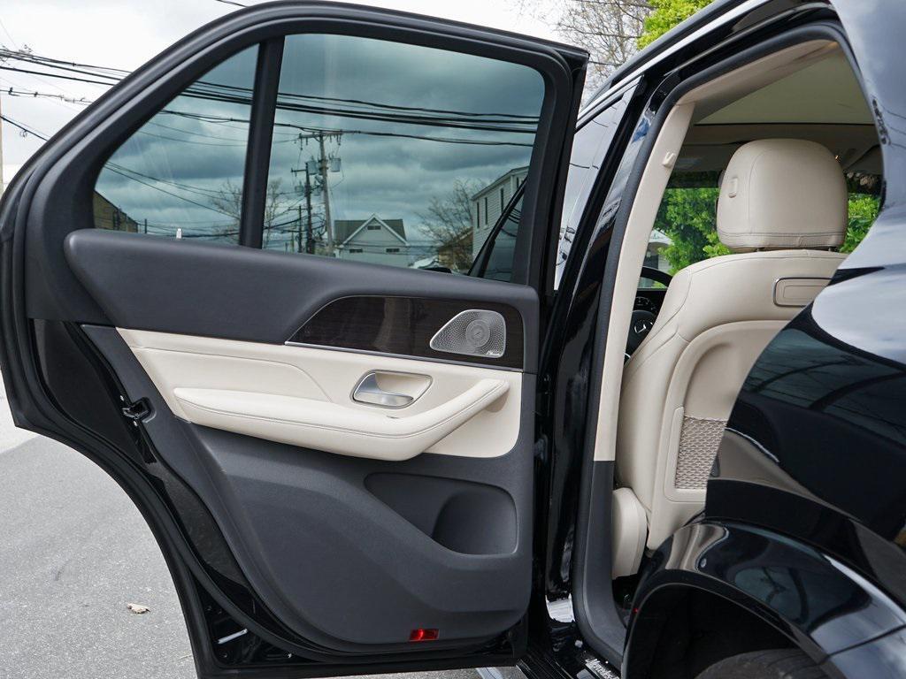 used 2020 Mercedes-Benz GLE 350 car, priced at $30,995