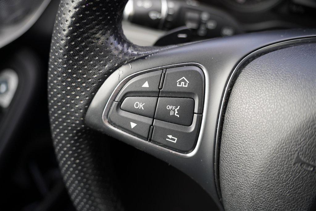 used 2019 Mercedes-Benz GLC 300 car, priced at $18,395