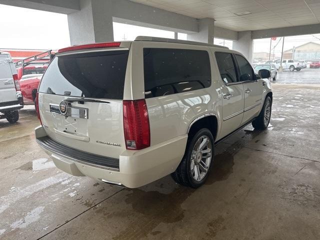 used 2014 Cadillac Escalade ESV car, priced at $19,500