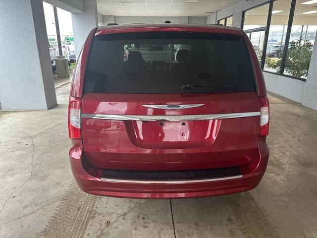 used 2015 Chrysler Town & Country car, priced at $8,850