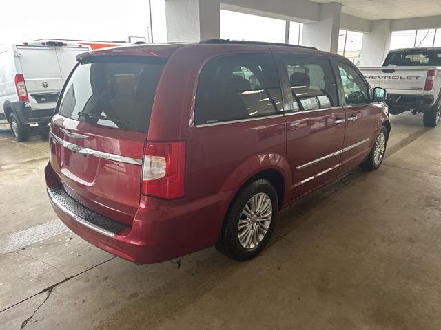 used 2015 Chrysler Town & Country car, priced at $8,850