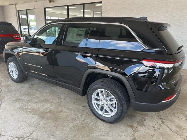 new 2024 Jeep Grand Cherokee car, priced at $39,063