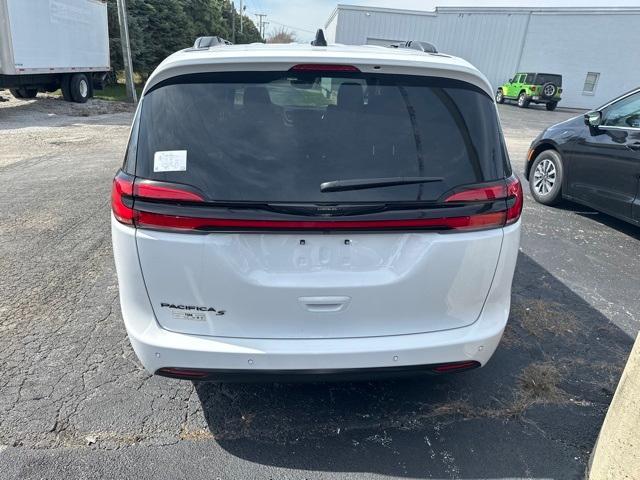 new 2024 Chrysler Pacifica car, priced at $47,759