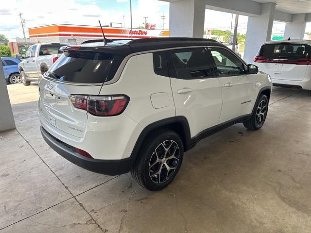 new 2024 Jeep Compass car, priced at $30,800