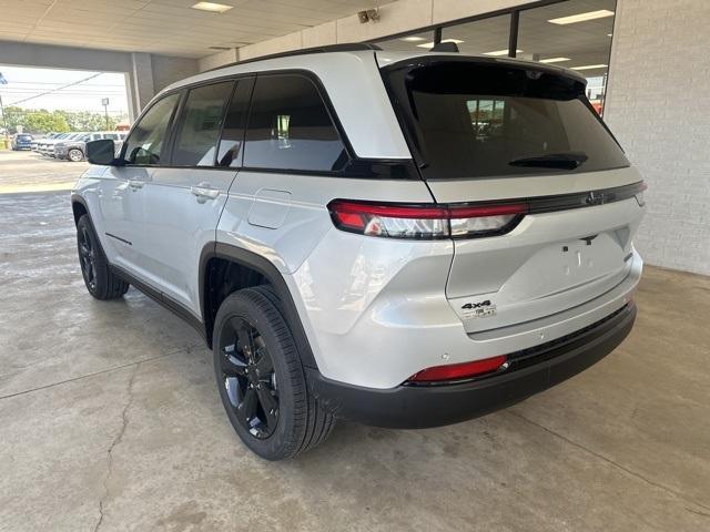 new 2024 Jeep Grand Cherokee car, priced at $51,431