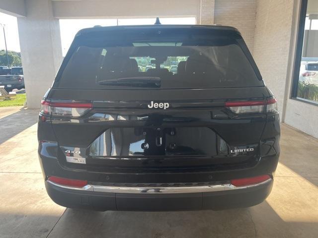 new 2024 Jeep Grand Cherokee car, priced at $48,000