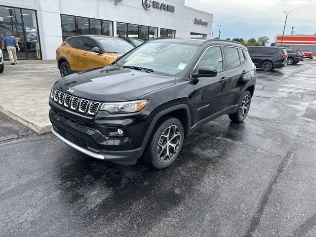 new 2024 Jeep Compass car, priced at $34,236