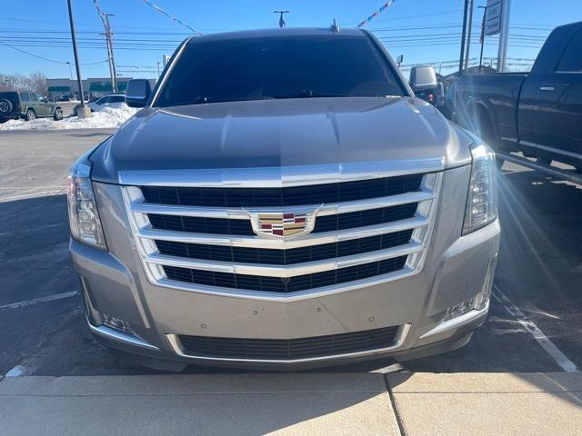 used 2019 Cadillac Escalade ESV car, priced at $35,000