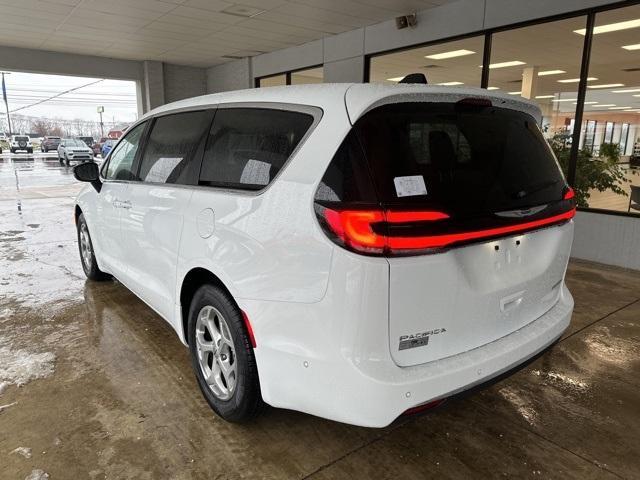 new 2024 Chrysler Pacifica car, priced at $51,250