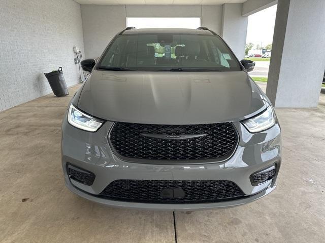 new 2025 Chrysler Pacifica car, priced at $50,540