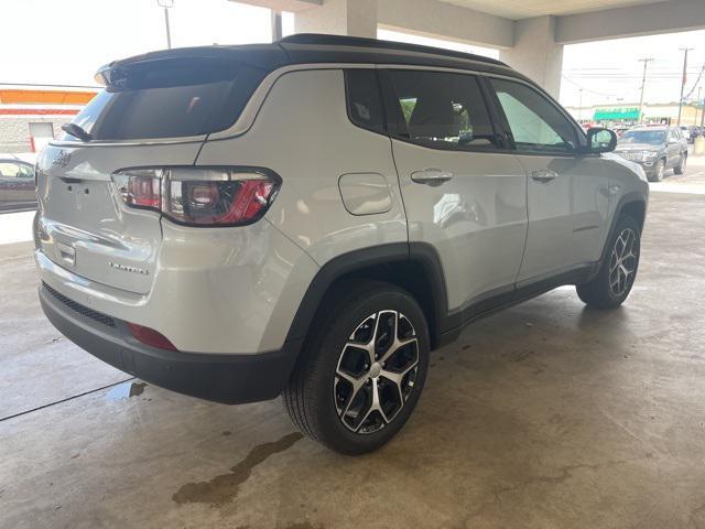 new 2024 Jeep Compass car, priced at $31,288