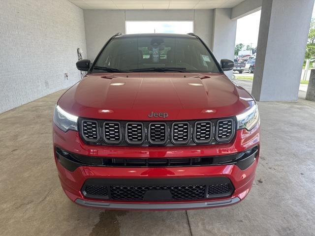 new 2024 Jeep Compass car, priced at $35,000