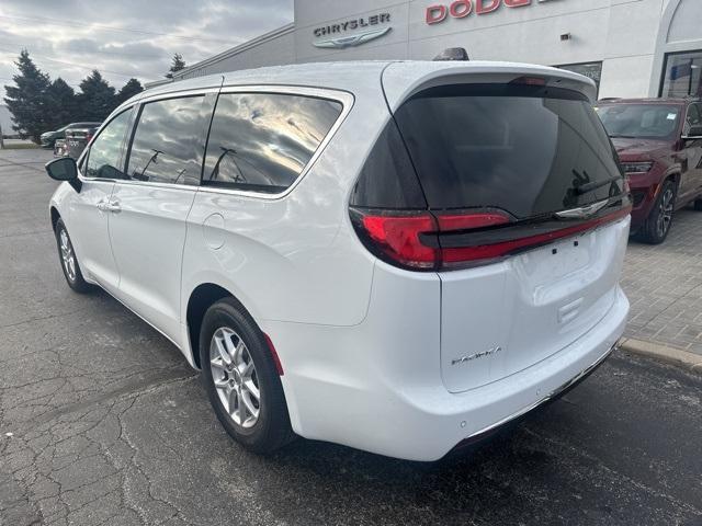 new 2025 Chrysler Pacifica car, priced at $41,145