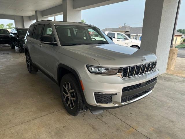 new 2023 Jeep Grand Cherokee L car, priced at $48,000