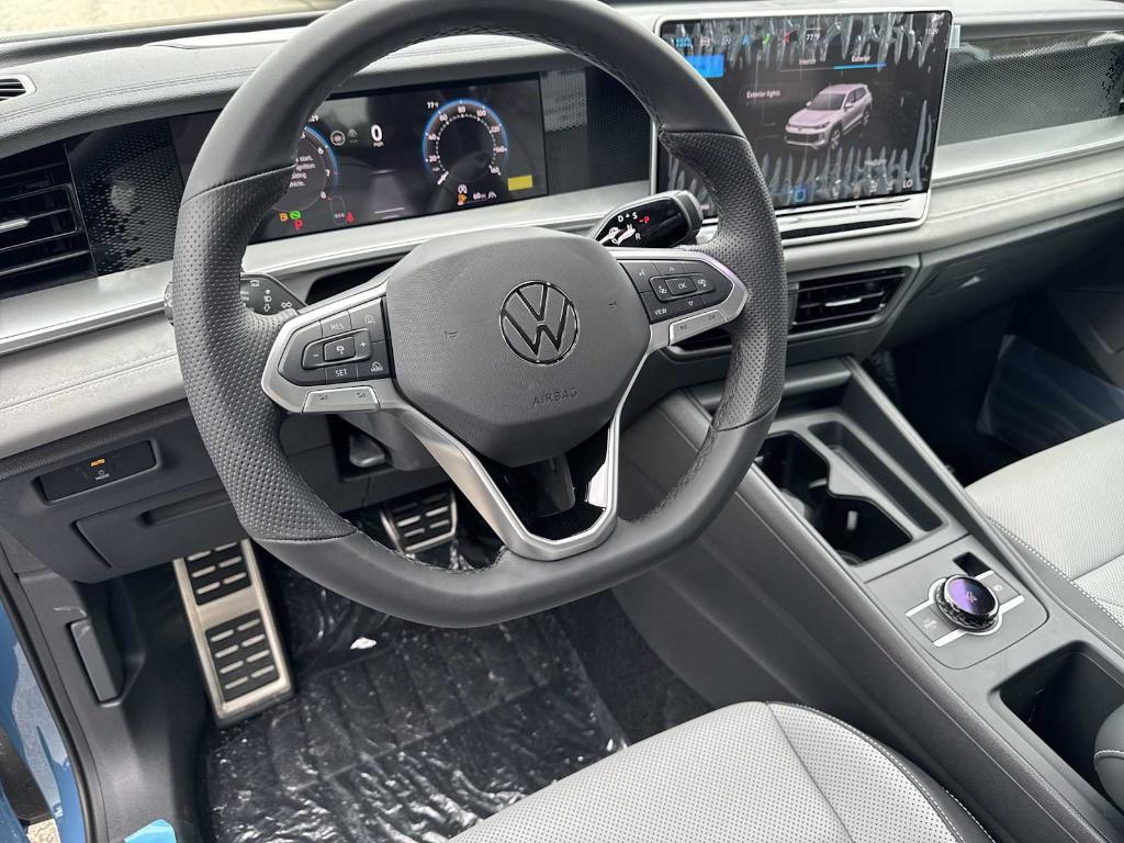 new 2025 Volkswagen Tiguan car, priced at $38,343