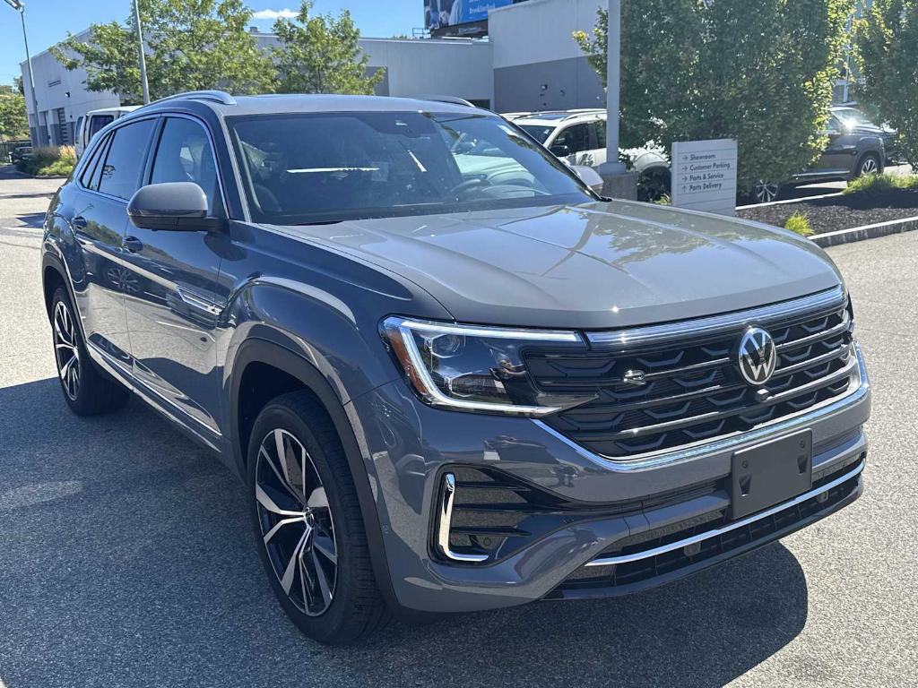 new 2025 Volkswagen Atlas Cross Sport car, priced at $51,101