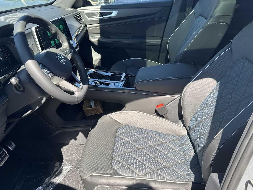 new 2025 Volkswagen Atlas Cross Sport car, priced at $51,101