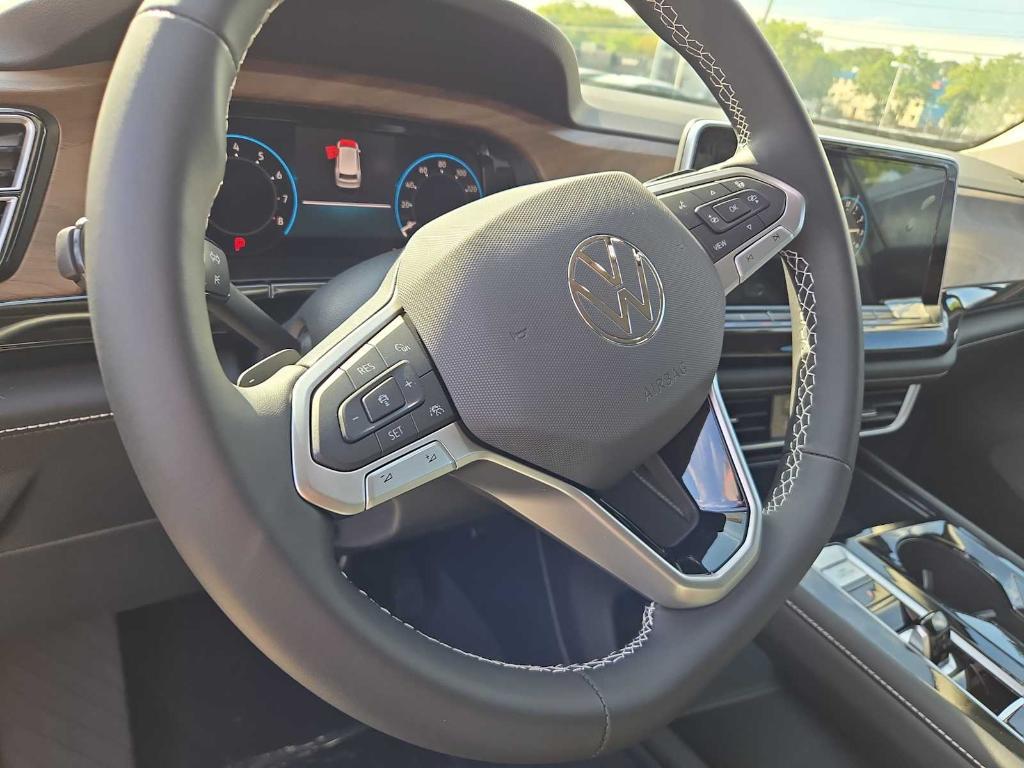 new 2026 Volkswagen Atlas car, priced at $46,519