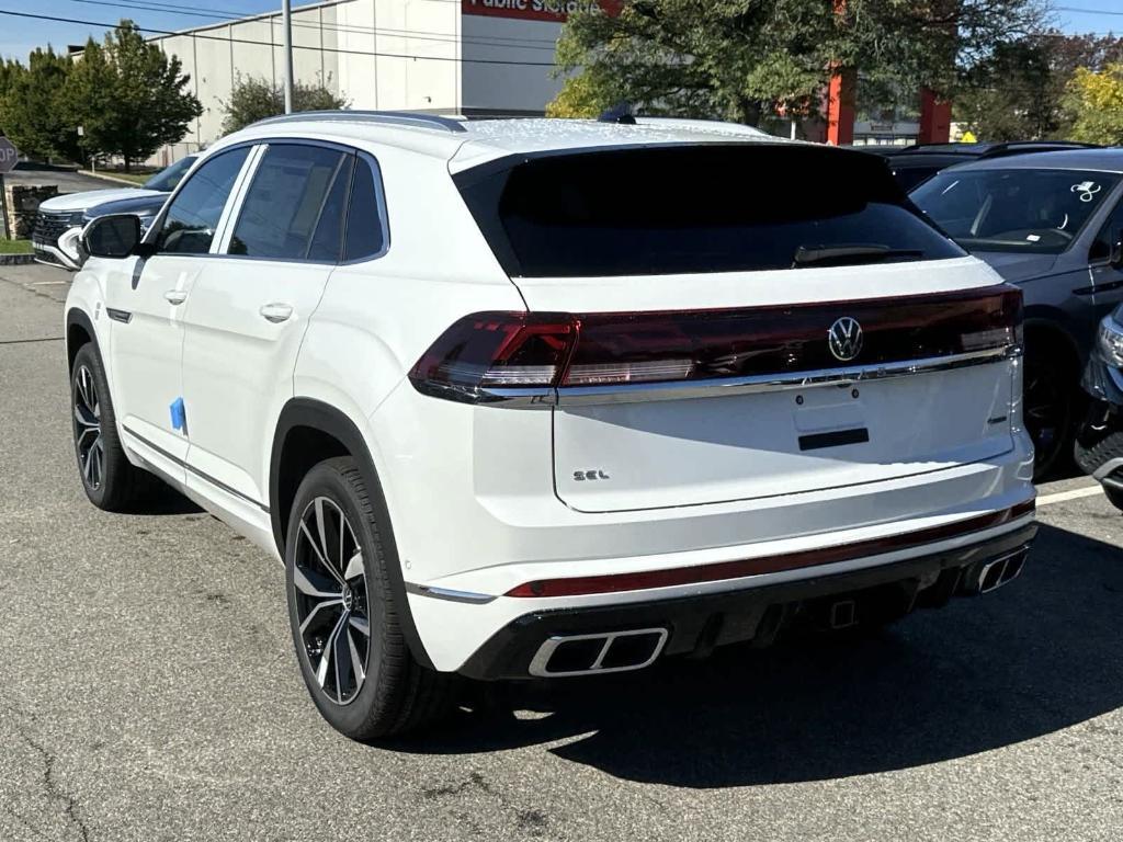 new 2024 Volkswagen Atlas Cross Sport car, priced at $49,336