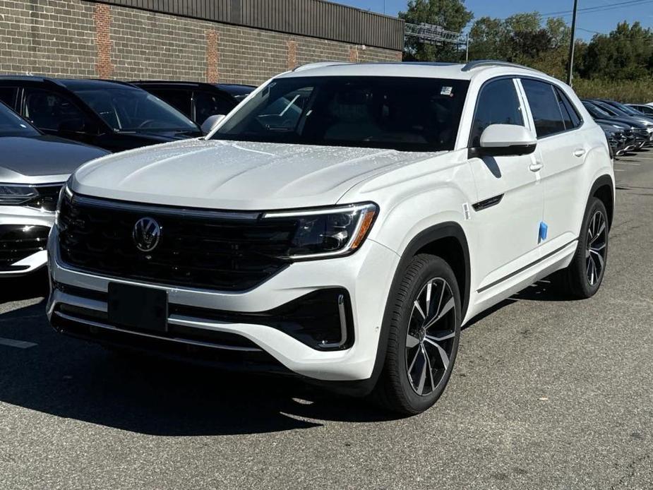 new 2024 Volkswagen Atlas Cross Sport car, priced at $49,336