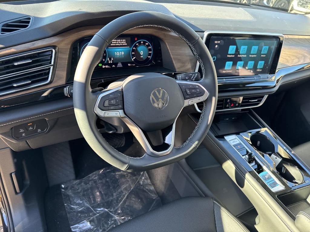 new 2025 Volkswagen Atlas car, priced at $45,560