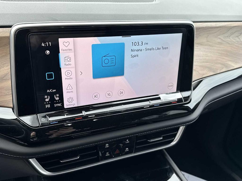 new 2026 Volkswagen Atlas car, priced at $46,105