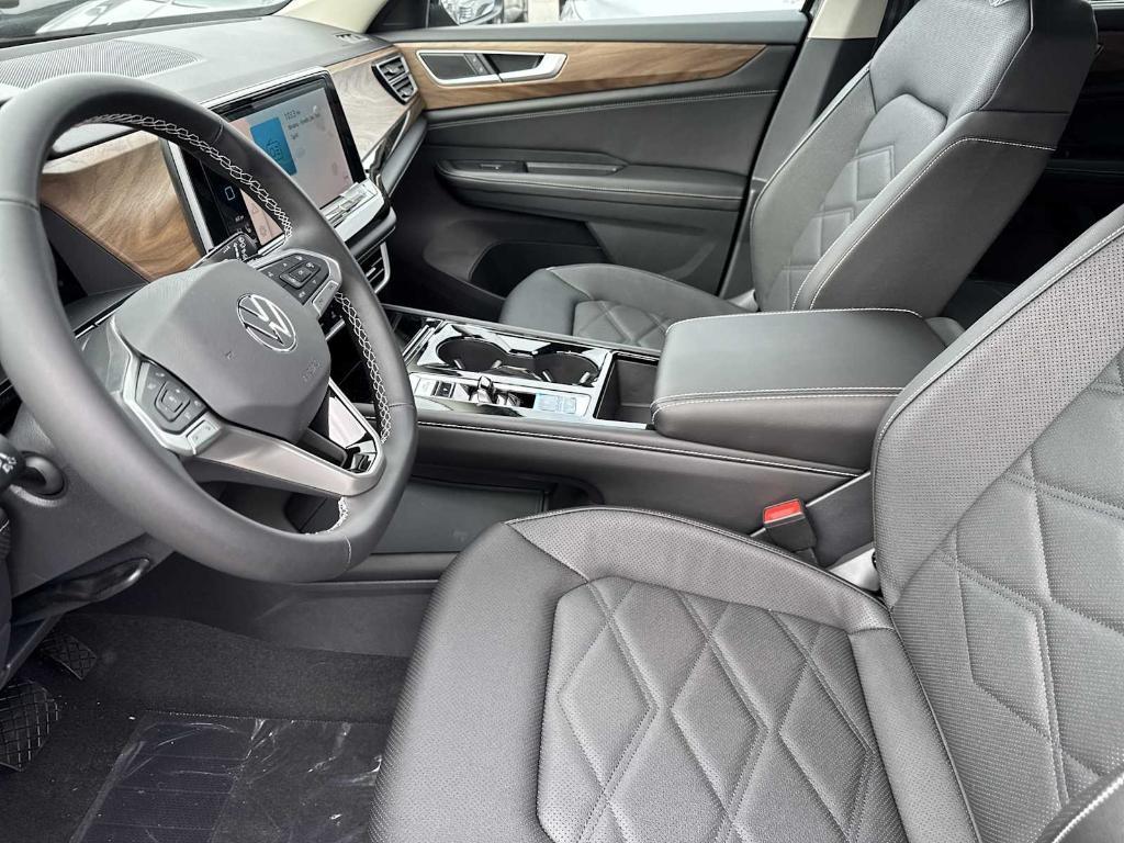 new 2026 Volkswagen Atlas car, priced at $46,105