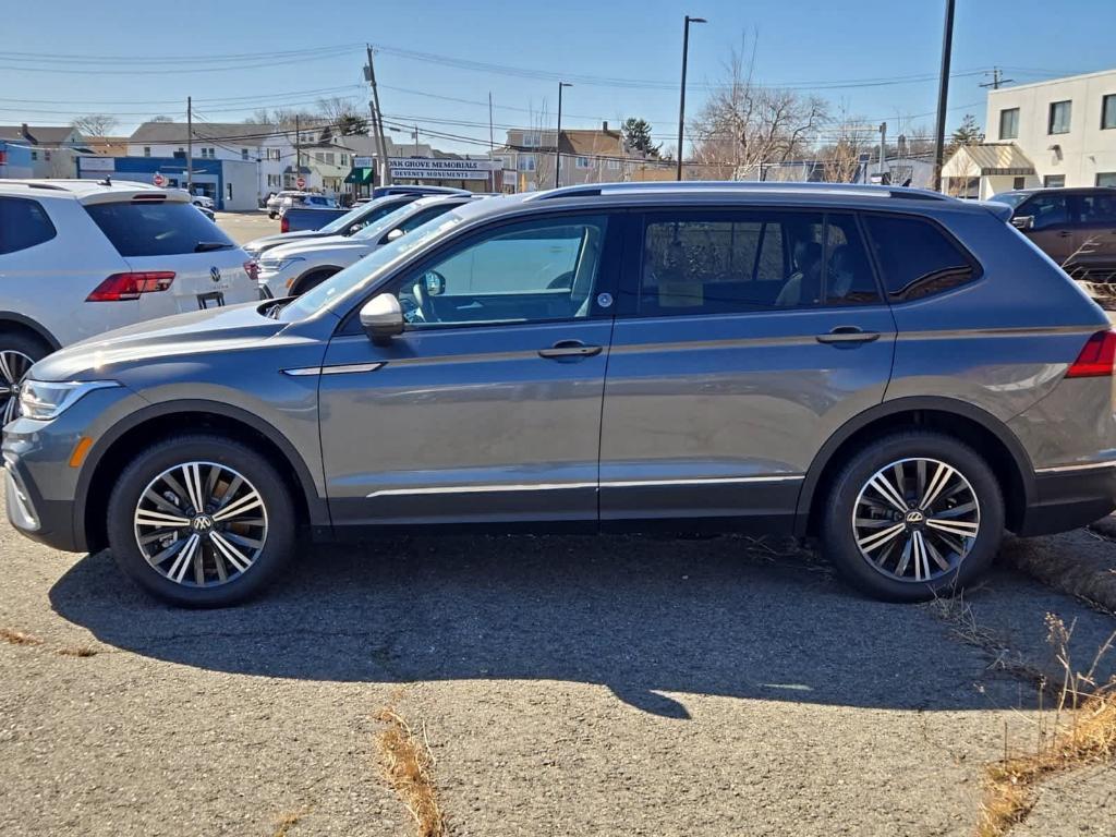 new 2024 Volkswagen Tiguan car, priced at $31,424