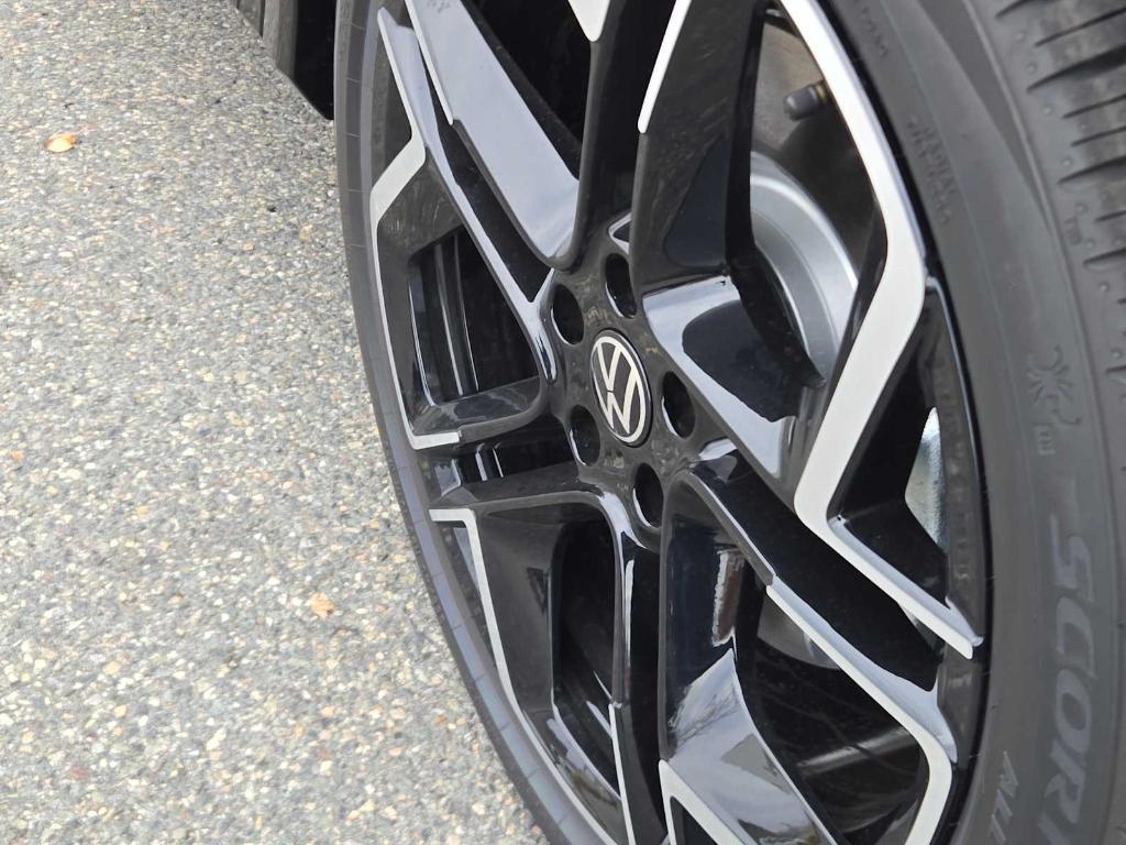 new 2026 Volkswagen Tiguan car, priced at $45,852