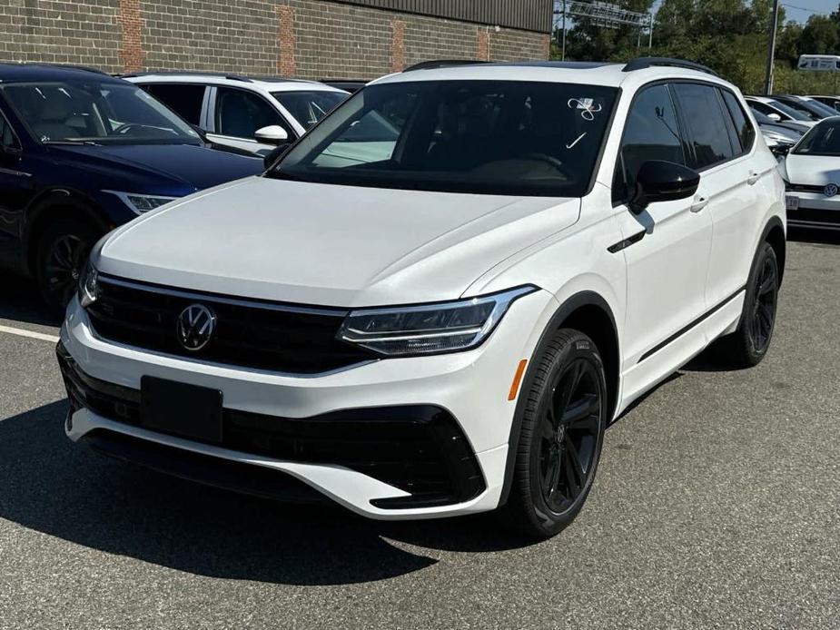 new 2024 Volkswagen Tiguan car, priced at $34,663