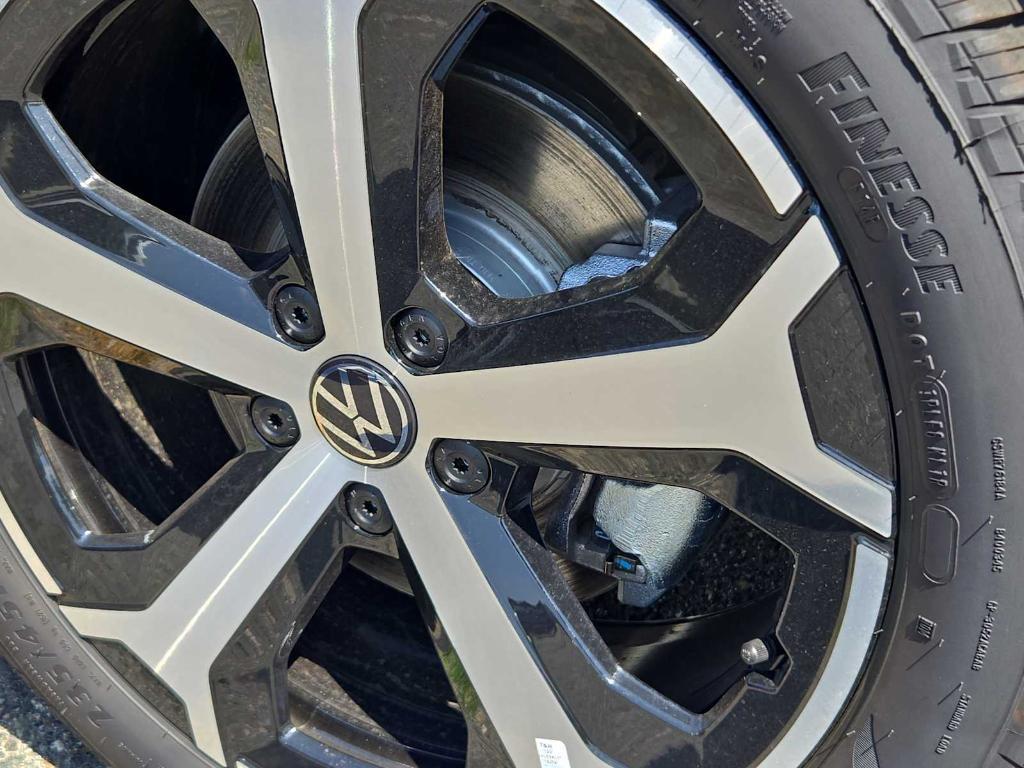 new 2025 Volkswagen Taos car, priced at $36,881