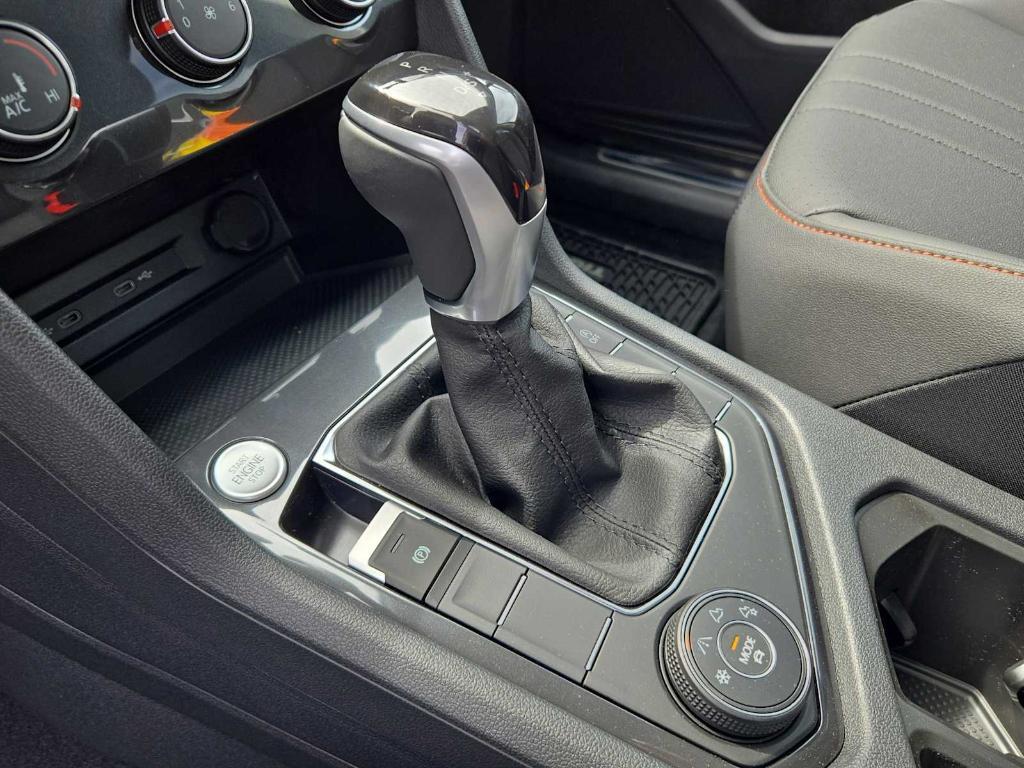 new 2024 Volkswagen Tiguan car, priced at $32,533