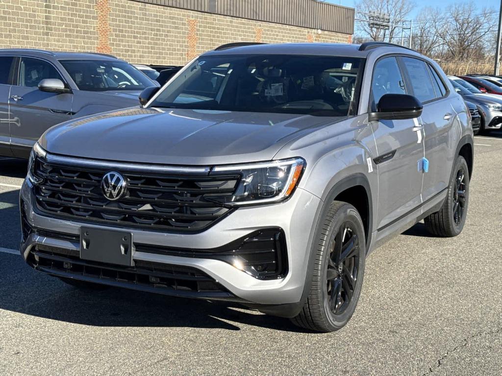 new 2025 Volkswagen Atlas Cross Sport car, priced at $47,012