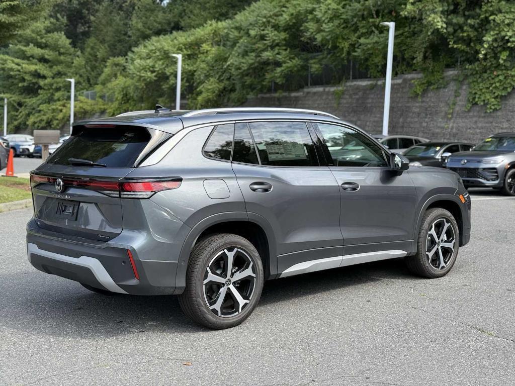 new 2025 Volkswagen Tiguan car, priced at $34,011